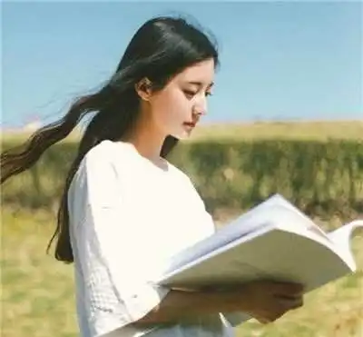 情感故事52岁的中国妈妈,状态胜过25岁而她却像75岁
