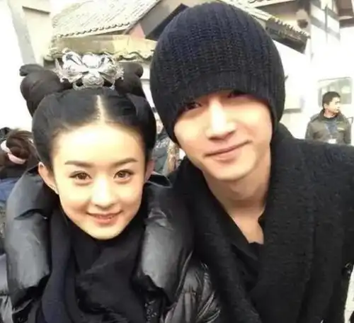 陈妍希陈晓已离婚狗仔曝男方会去找前任复合,网友他俩很般配
