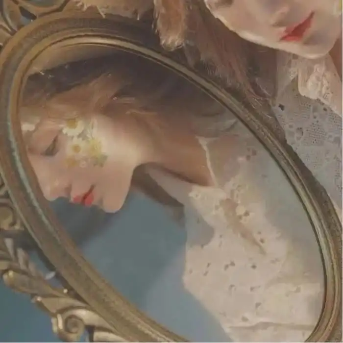 适合30一40岁成熟女人味的微信头像图片
