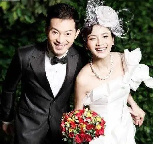 娱乐圈最般配的明星情侣夫妻,你最看好哪一对
