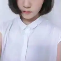 衬衫女孩头像qq女生衬衫半身头像
