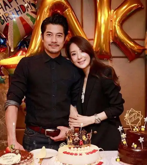 33岁方媛晒健身照手臂肌肉明显,体重不到80斤,郭富城宠她有道理
