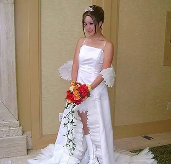 结婚时婚纱礼服遇到的小意外,世间最痛苦的事莫过于此