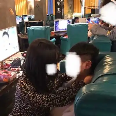 原宿风ins风格情人头像

