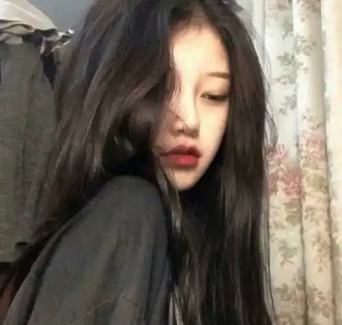 女生有这3种表现,八成是默许你追求她,傻小子快行动
