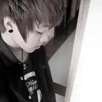 霸气高冷孤独女戴口罩头像黑白微信头像图片大全
