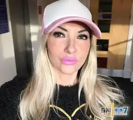 看看真人芭比娃娃是怎么炼成的
