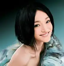 地产商背后的女明星千丝万缕暧昧为豪宅
