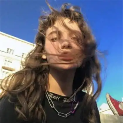 欧美气质高冷头像女,你拒绝所有陪伴

