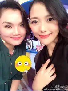 杨乐乐产后复出怀抱孩子录制节目优雅大气
