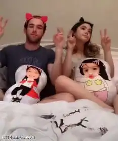 钟丽缇母女似姐妹,穿紧身裙大秀好身材,准女婿帅气不输张伦硕
