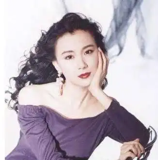 新版粉红女郎上线在即老版的幕后三大一线争演女主哈妹是最后被敲定
