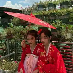 古风头像女唯美孤傲红衣孤寂伤感真人图片
