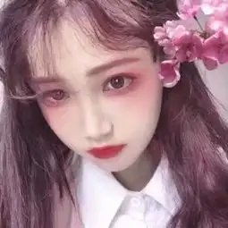 阿言精灵妆女孩儿
