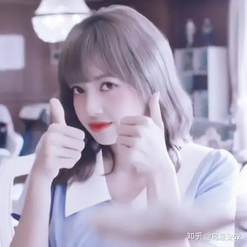 为什么人间芭比lisa这么受欢迎只是因为可爱甜美
