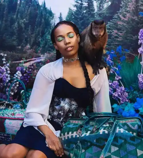 一组创意摄影,竟然挽救了黑市里动物们的生命
