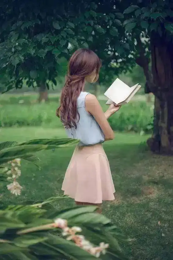 如何拍出自然又有气质的照片
