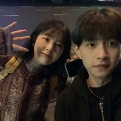 微甜情头好看的皮囊千千万,要有一个情头配得上
