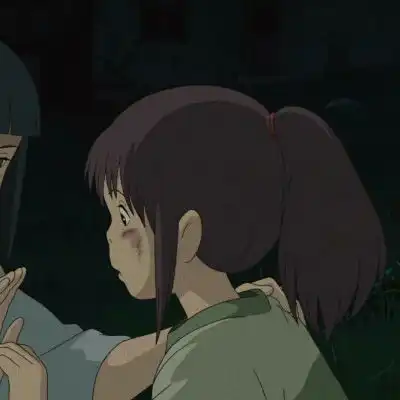 千与千寻情侣头像一对两张宫崎骏情侣头像一对分开
