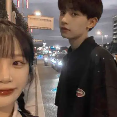 超甜真人情头2022新头像
