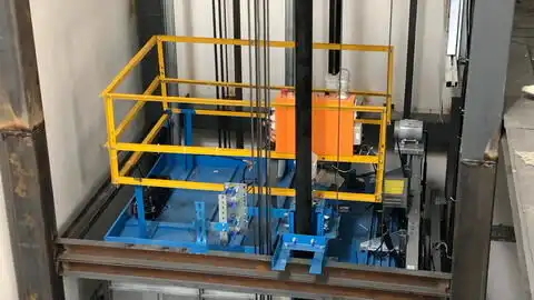 默纳克系统电梯调整抱闸监测
