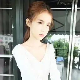 实拍14岁小女孩,却是个男儿身,打死我都不相信
