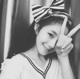 请问这是谁有她的详细信息吗
