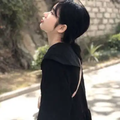 复古暗黑唯美多人闺蜜头像乔风景静物头像我要个性网
