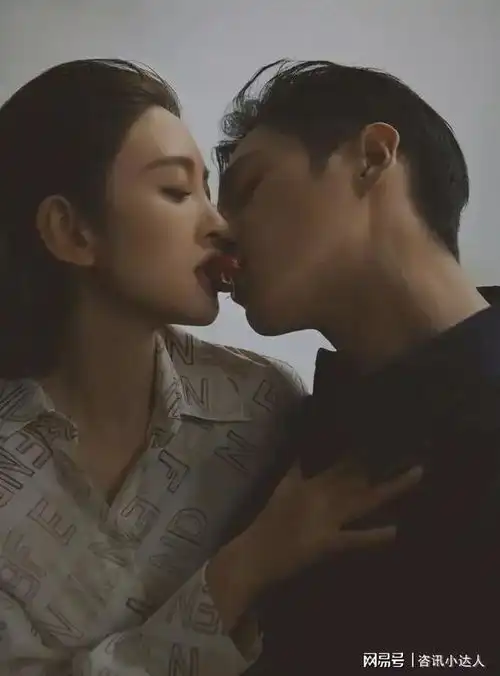 揭秘张若昀演艺之路上五种身份网友唐艺昕真是捡到宝了
