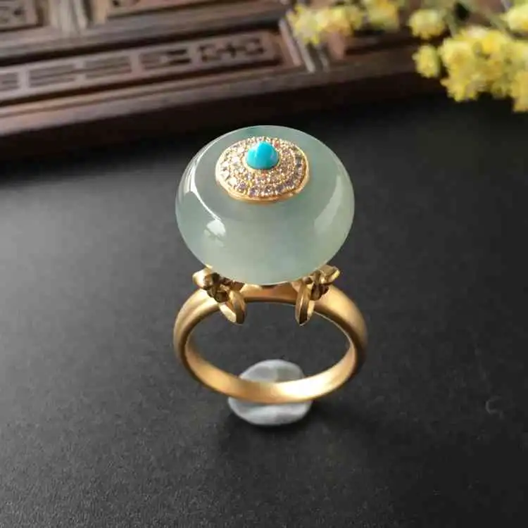 翡翠戒圈时来运转镶嵌
