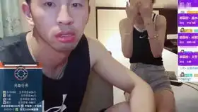 三号直播间洛丽塔大哥惨遭社会九九哥毒打

