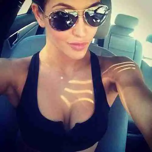 聊天背景图片大全女生性感微信头像图片大全
