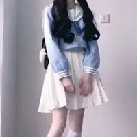 霸气女生头像下半身穿裙子
