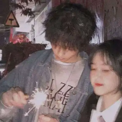 高清一对两张唯美小众情侣头像情侣头像我要个性网
