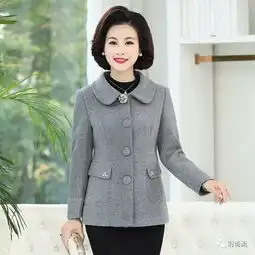 这才是60后女人穿的毛呢外套,优雅保暖上档次,有女人味

