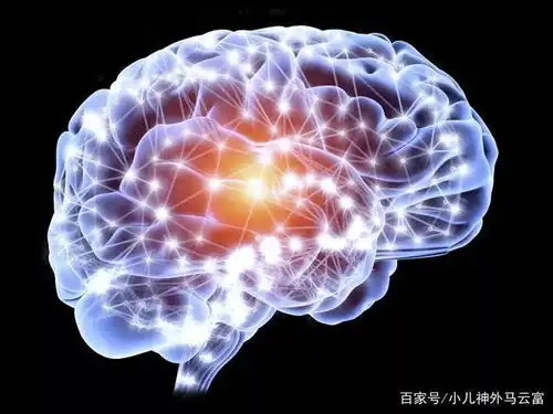 宝宝出现的舟状头是怎么回事舟状头可以睡出来医生给你答案
