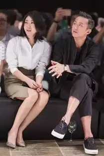 她是荧幕上的寡妇专业户,如今45,却美得风情万种
