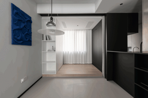 上海男孩的70㎡两居,小黑屋变亮堂堂黑白灰克莱因蓝,个性又高级
