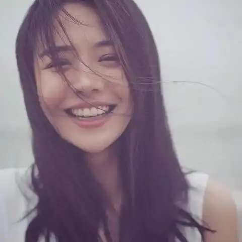 马思纯学生装扮青春上线,素颜短发年龄分不清,角色塑造太成功
