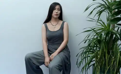 杨倩晒毕业照,放弃奥运留清华深造3年大变样,流量人气耗尽
