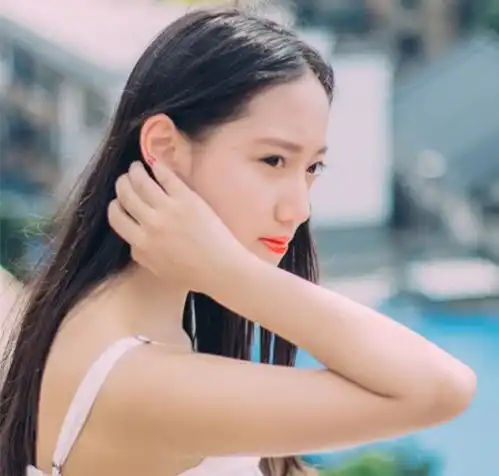 感情里,一个男人越是害怕失去你,身上越会有这三点表现
