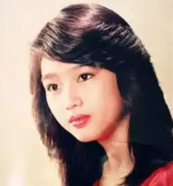 她是天王背后的女人,不惧流言蜚语,30年来默默付出一切
