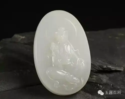 和田玉的颜色选择白玉与绿玉各自的魅力及适用场景比较
