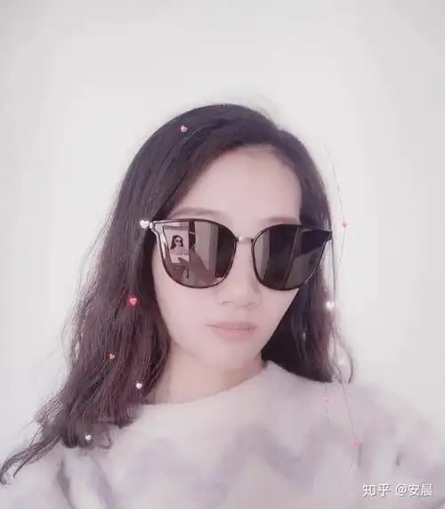 小脸女生适合戴什么样的墨镜,求推荐
