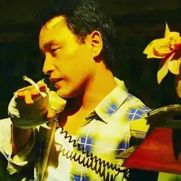 陈冠希晒张国荣生前照片用两个字怀念哥哥
