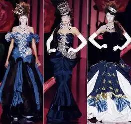 christiandior的世界里,只有蓝色可以同黑色媲美秀场
