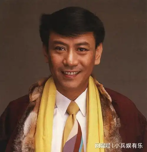 许冠杰香港乐坛的开山鼻祖,张国荣为他破例,巅峰时期退出乐坛

