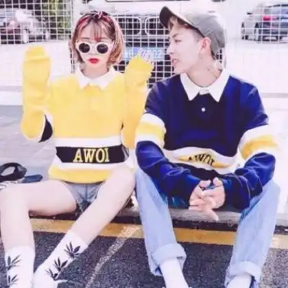 2020甜蜜秀恩爱微情侣头像一对两张两个人在一起的
