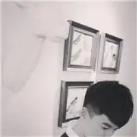 蓝天在想它爱的白云
