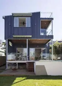 375万垃圾房卖了1025万外国小伙妙手改造旧房
